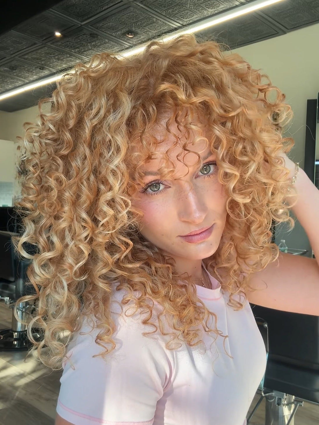 15 Curly Fluffy Hair Inspirations Straight from Stylists