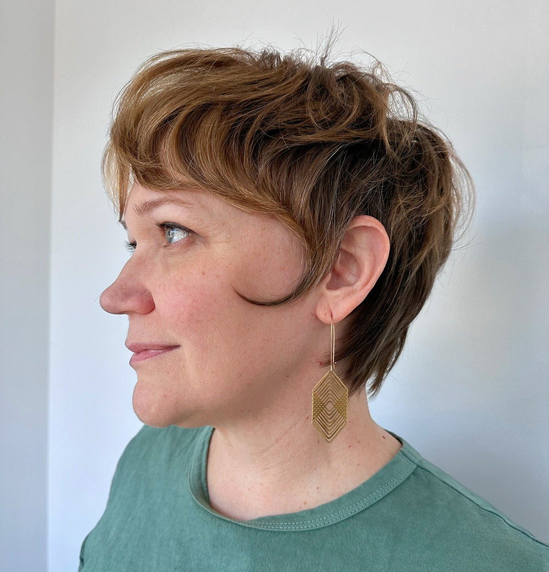 16 Iconic Shaggy Pixie Hairstyles