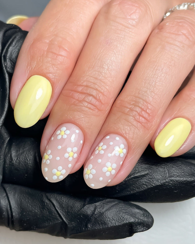 16 Stunning Spring Flower Nail Ideas Roundup 2026 – CreativeBooster