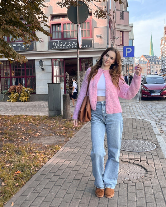 15 Classy Outfits with Cardigans That Elevate Looks