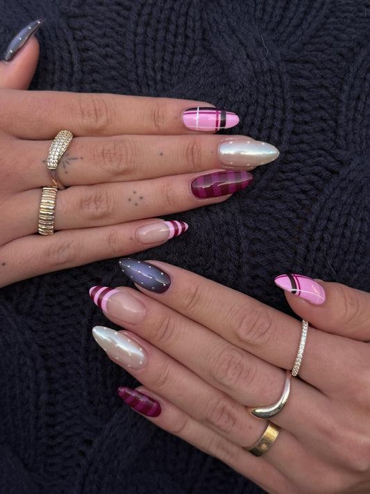 15 Nail Ideas with Brushes Made for Nail Artists