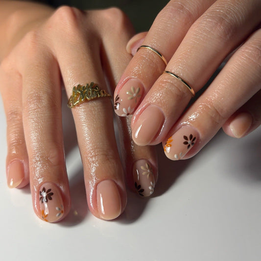 13 Minimal Neutral Colored Nail Ideas 2026