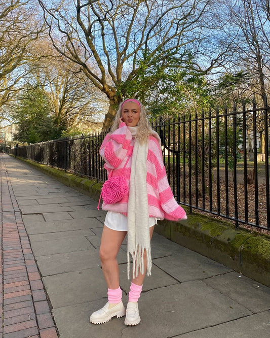 13 Adorable Outfits with Leg Warmers