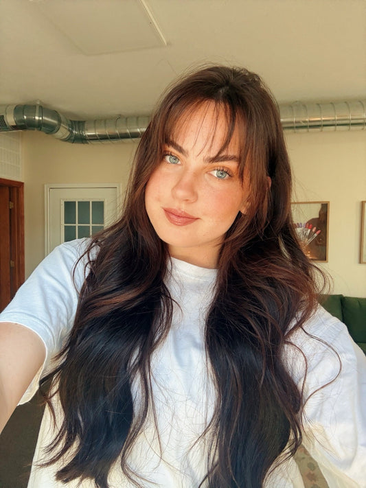 16 Trendy Wavy Hair with Bangs Looks