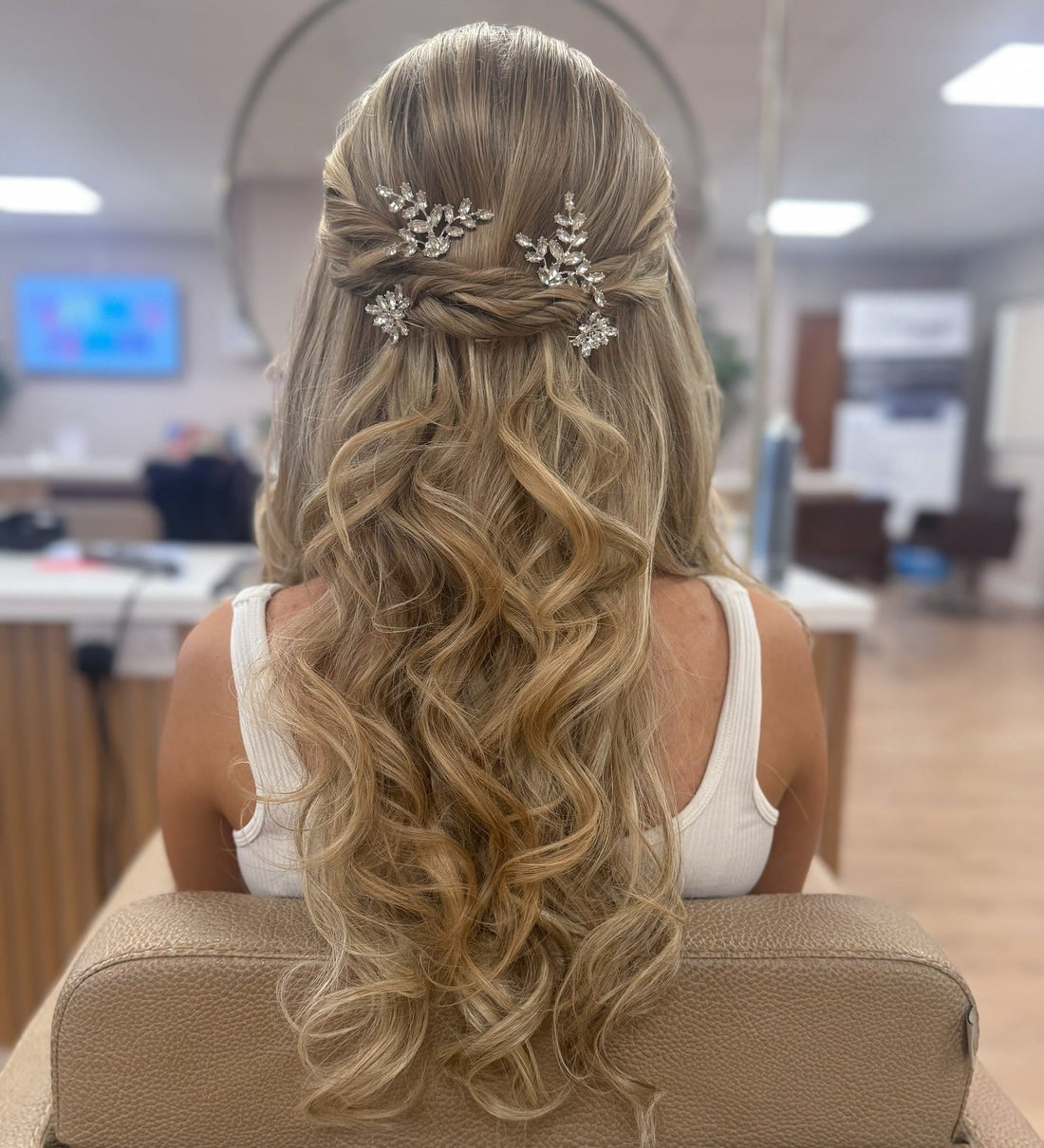 16 Classy Prom Hairstyles