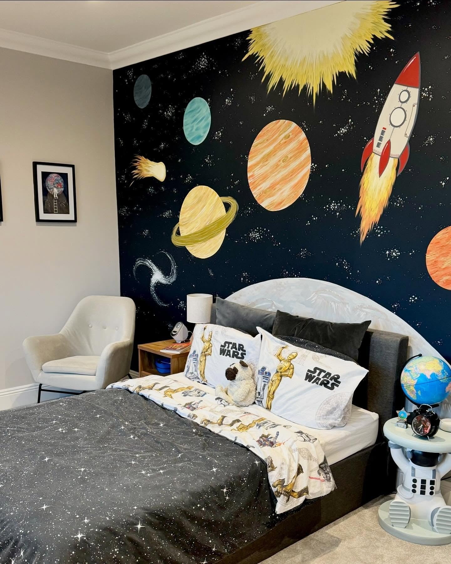 15 Space Bedroom Ideas That Spark Creativity – CreativeBooster