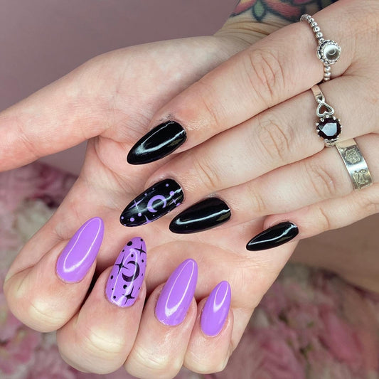 15 Trend-Forward Black and Purple Nail Ideas