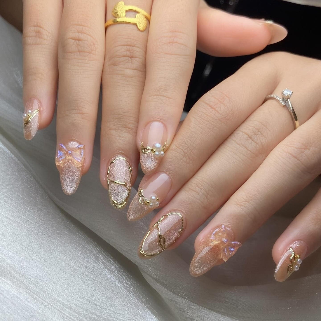 2025 Royal Gold Nails with Accents