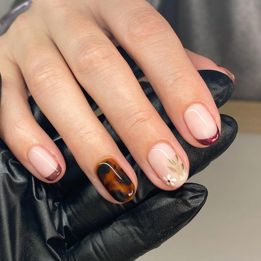 15 Stylish September Nail Ideas for Fall 2026