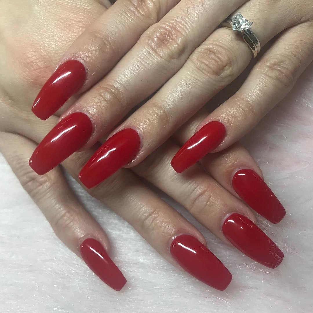 13 Glam Red Coffin Nail Ideas