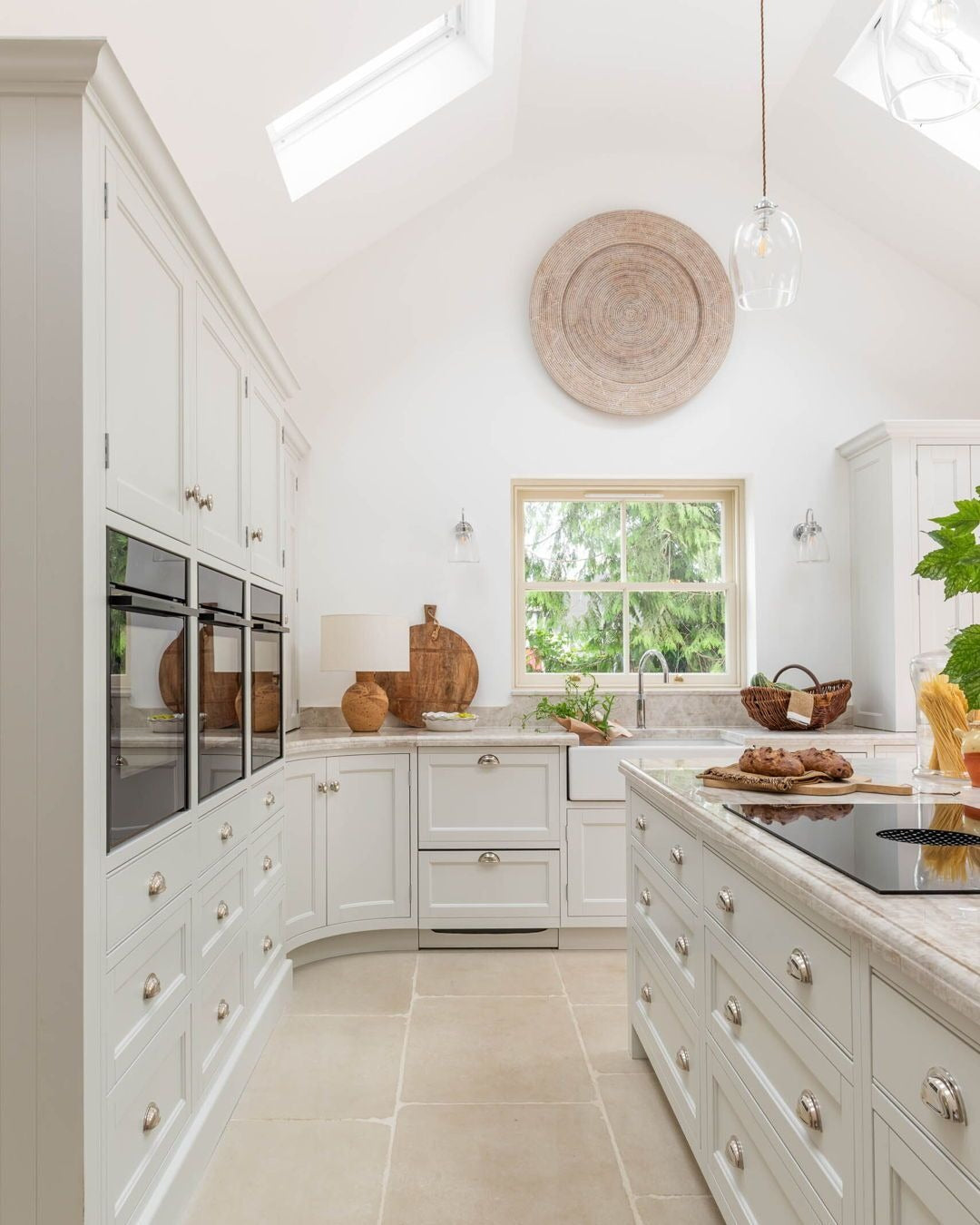 15 Elegant English Style Kitchen Ideas 2026