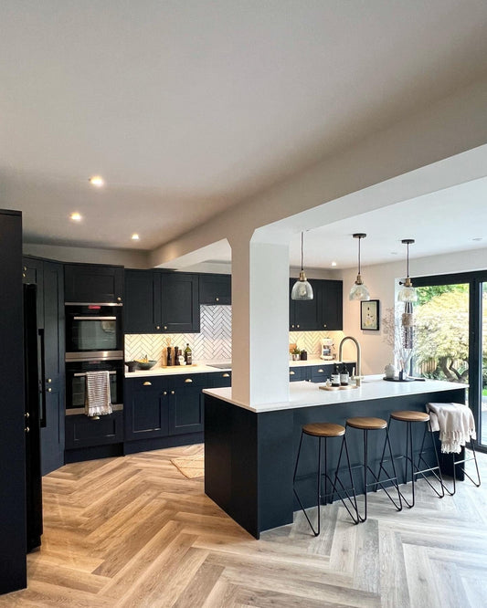 13 Amazing Navy Kitchen Ideas