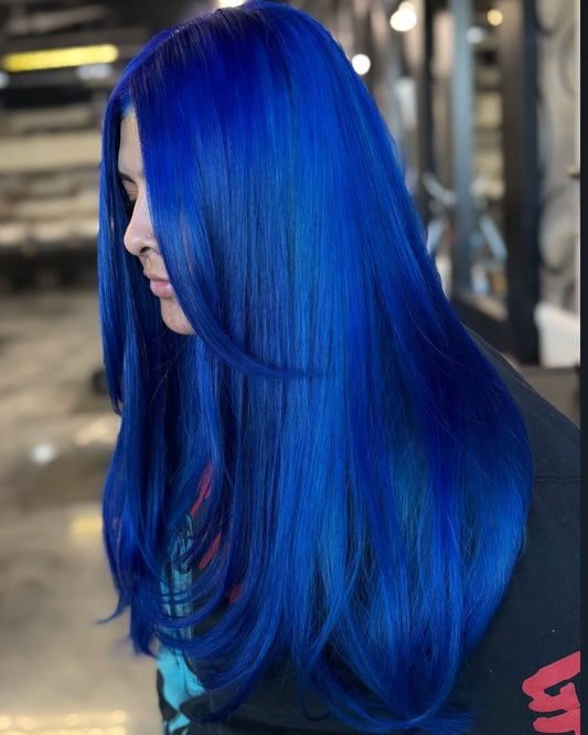 25 Show-Stopping Blue Hair Color Designs