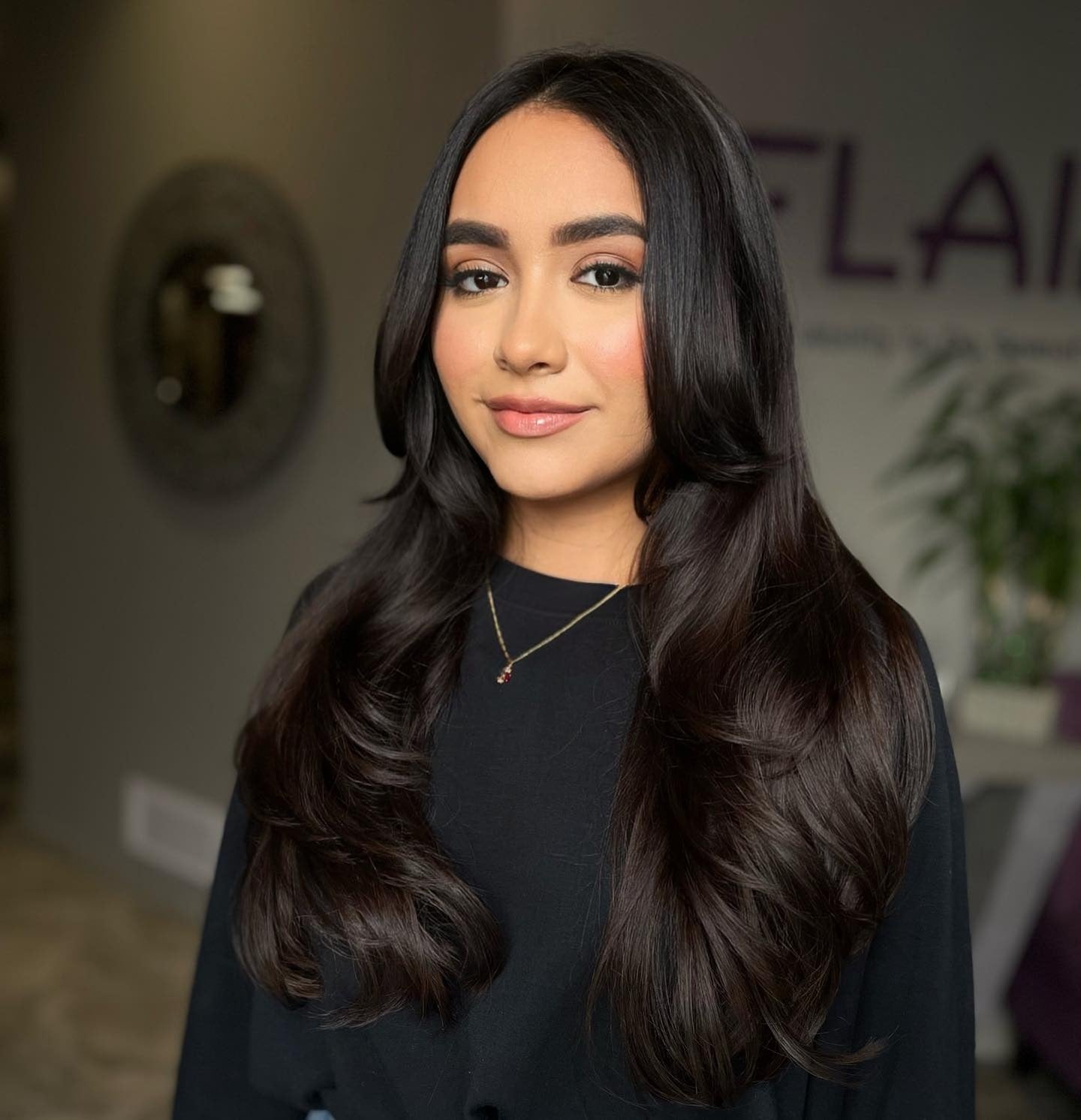 25 Glam Dark Hair Color Looks Worth Saving CreativeBooster colors-page-5-creativebooster