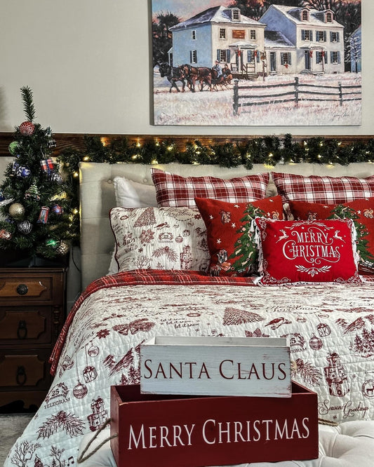 25 Christmas Bedroom Ideas for a Holiday Glow-Up