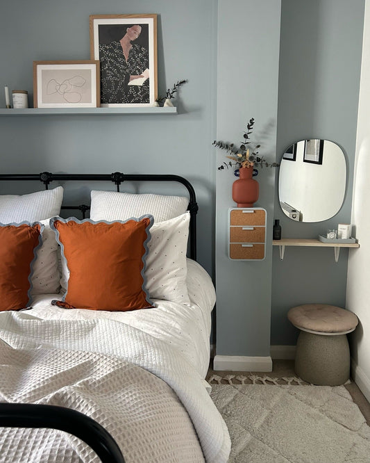 13 Charming Dusty Blue Bedroom Ideas
