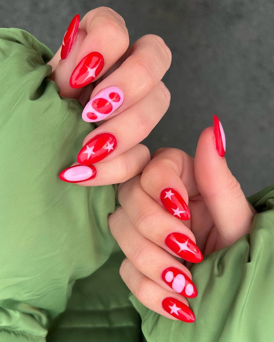 15 Gorgeous Red and Pink Nail Ideas