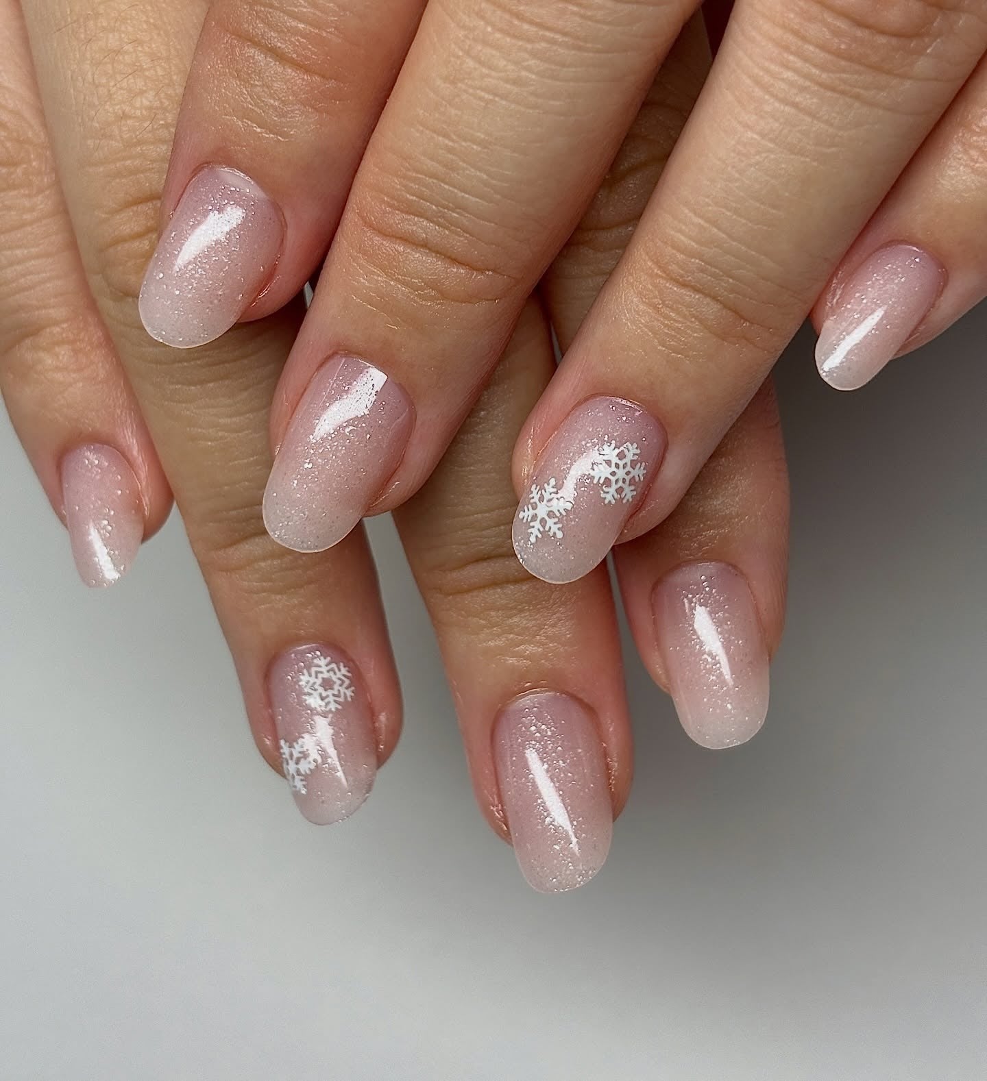 15 Cute Simple Winter Nail Ideas for Winter – CreativeBooster