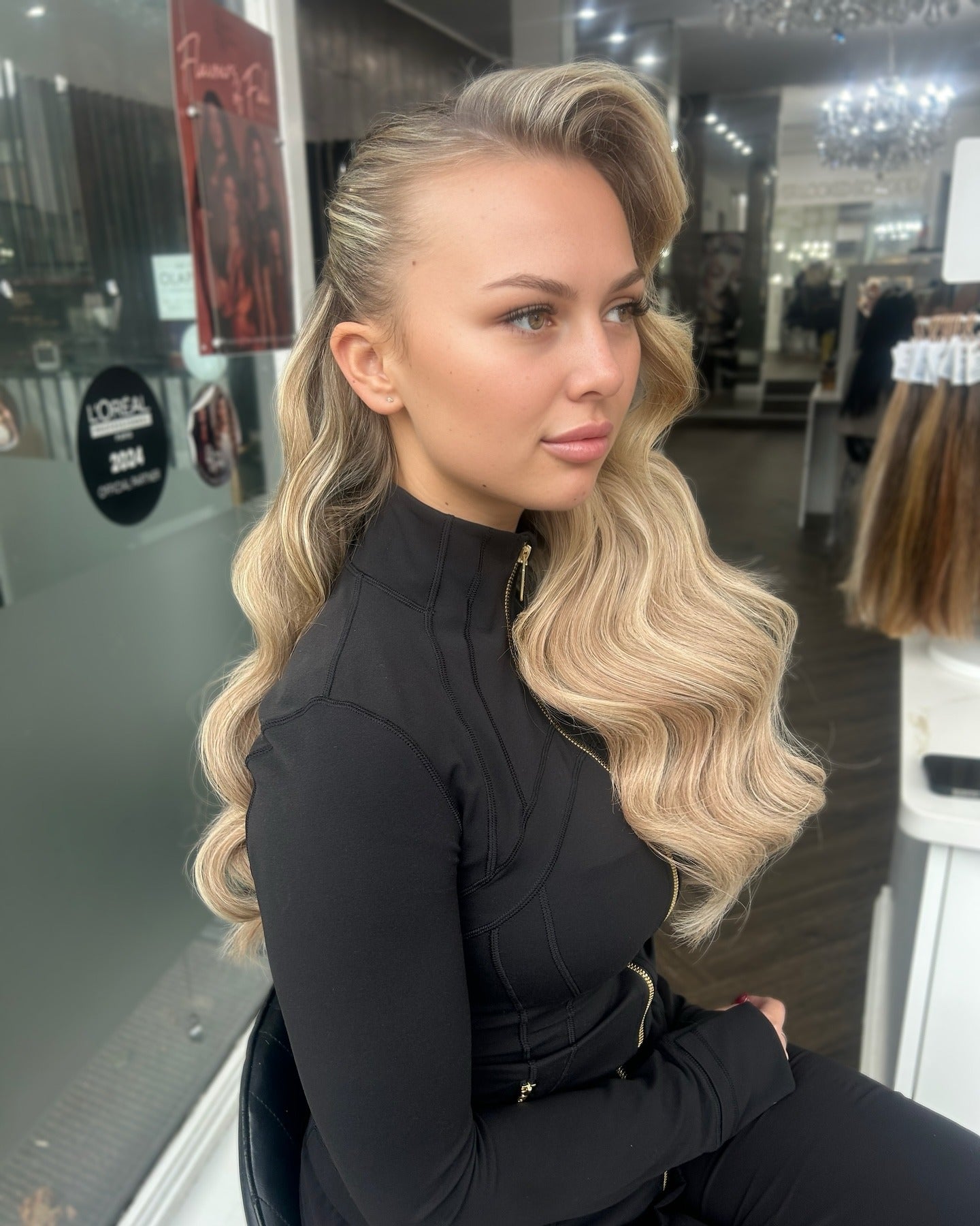15 Perfect Glam Waves Hairstyles CreativeBooster 15-perfect-glam-waves-hairstyles-creativebooster