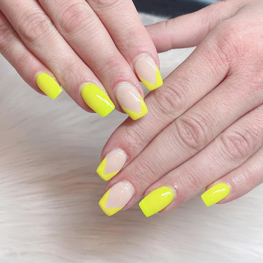 13 Neon Yellow Nail Ideas That Pop in 2026