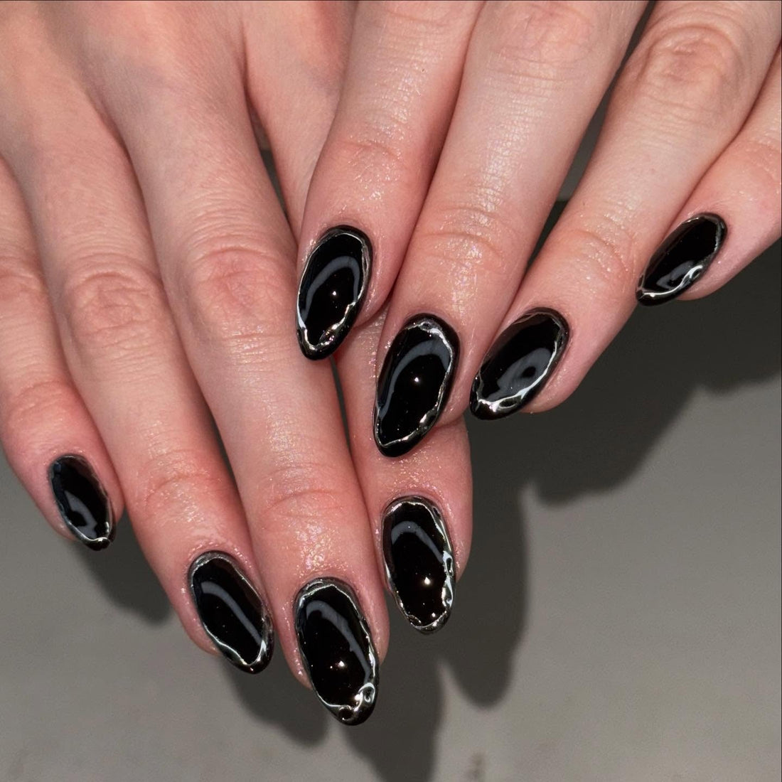 13 Dazzling Black Chrome Nail Ideas