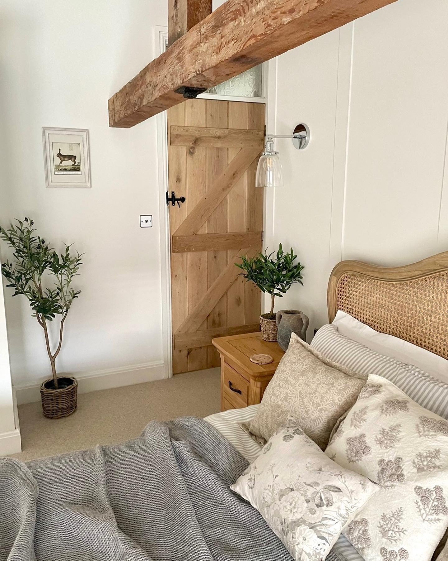 13 Country Bedroom Ideas with Timeless Style 2026 – CreativeBooster