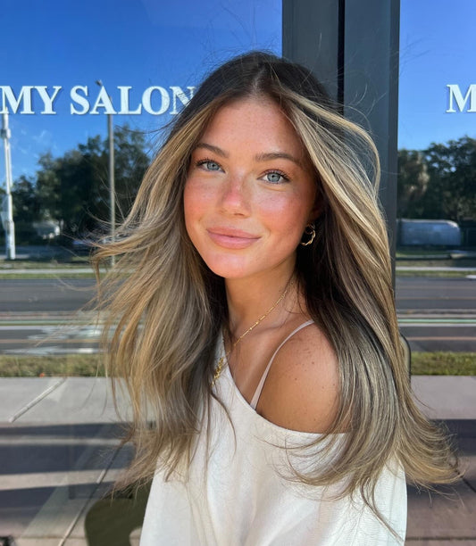 18 Bronde Hair Color Inspiration Looks for a Natural Glow
