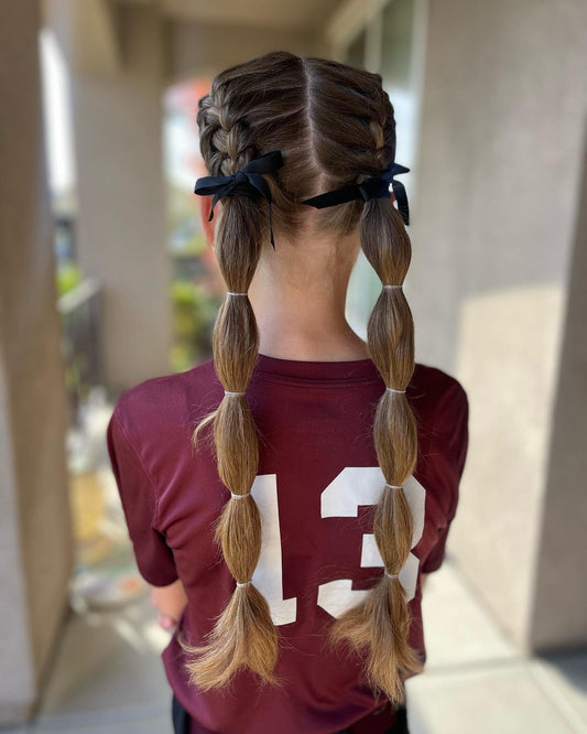 13 Softball Hairstyles That Mix Sporty with Stylish