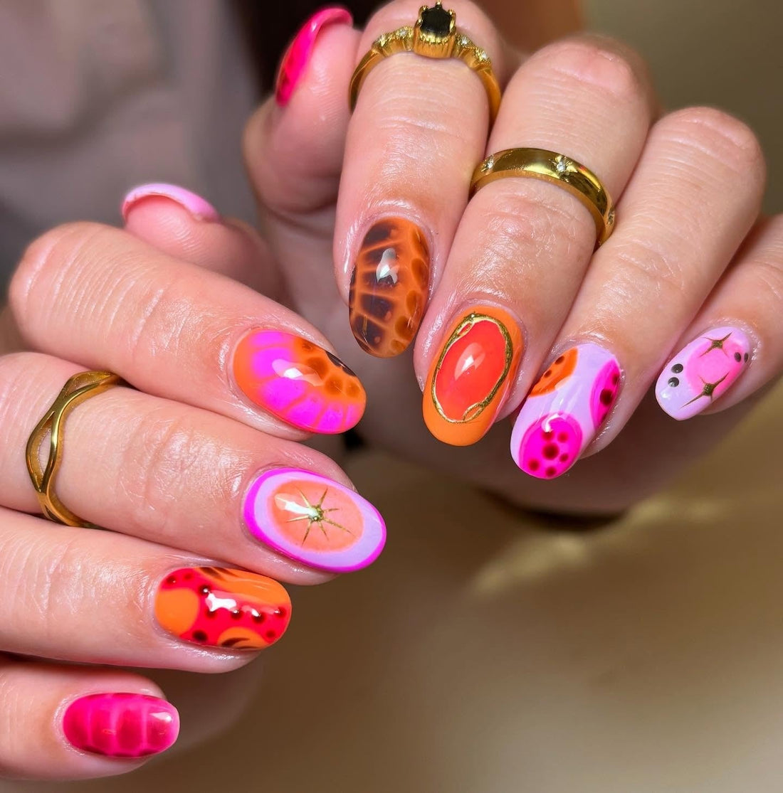 15 Bright Nail Ideas for Standout Style