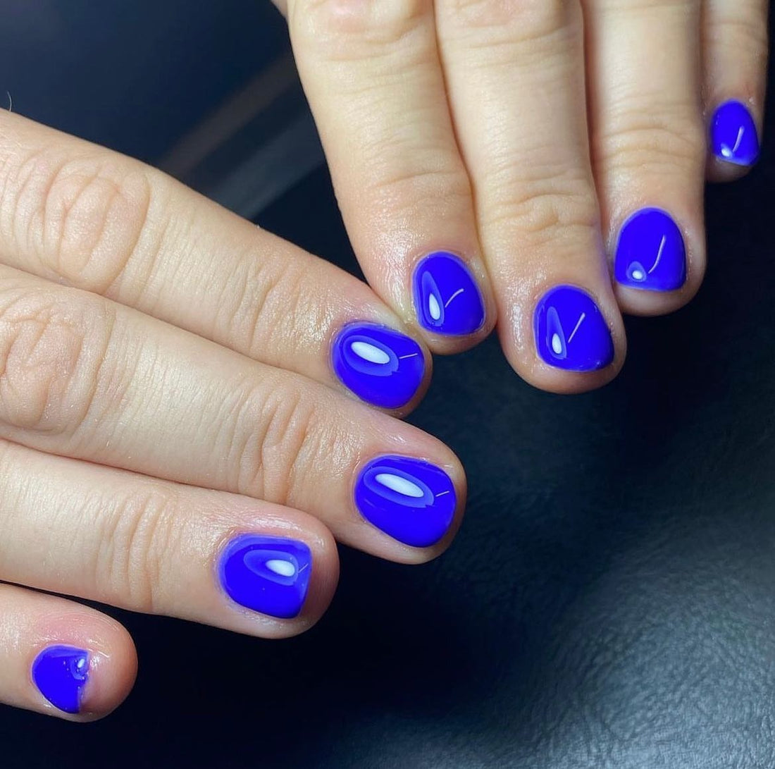 13 Short Blue Nail Ideas You Need in 2026