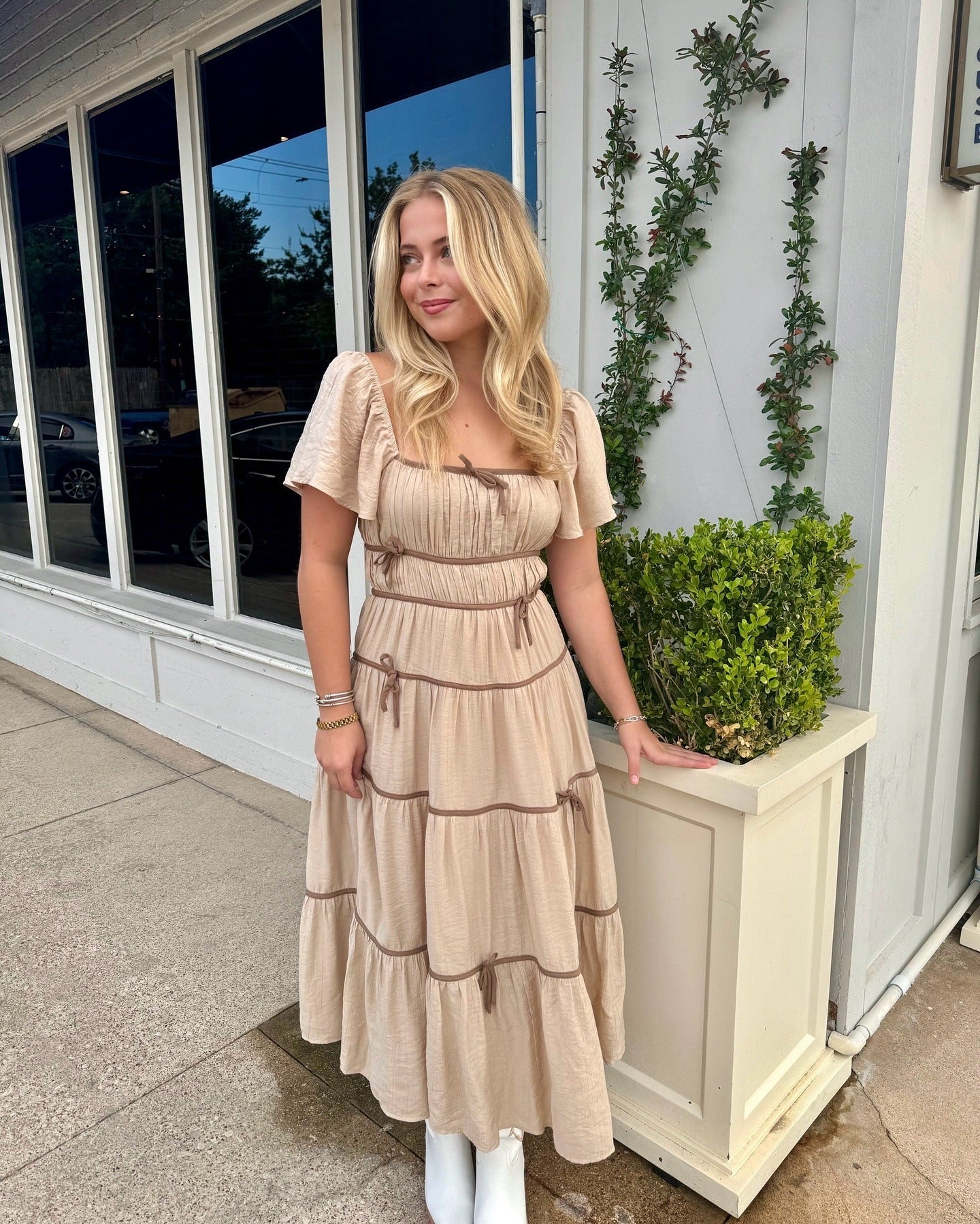 13 Stunning Maxi Dress Outfit Ideas 2026 – CreativeBooster