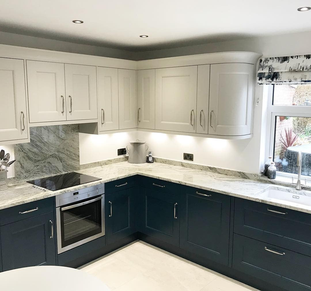 13 Simple Two Tone Kitchen Cabinet Ideas 2026