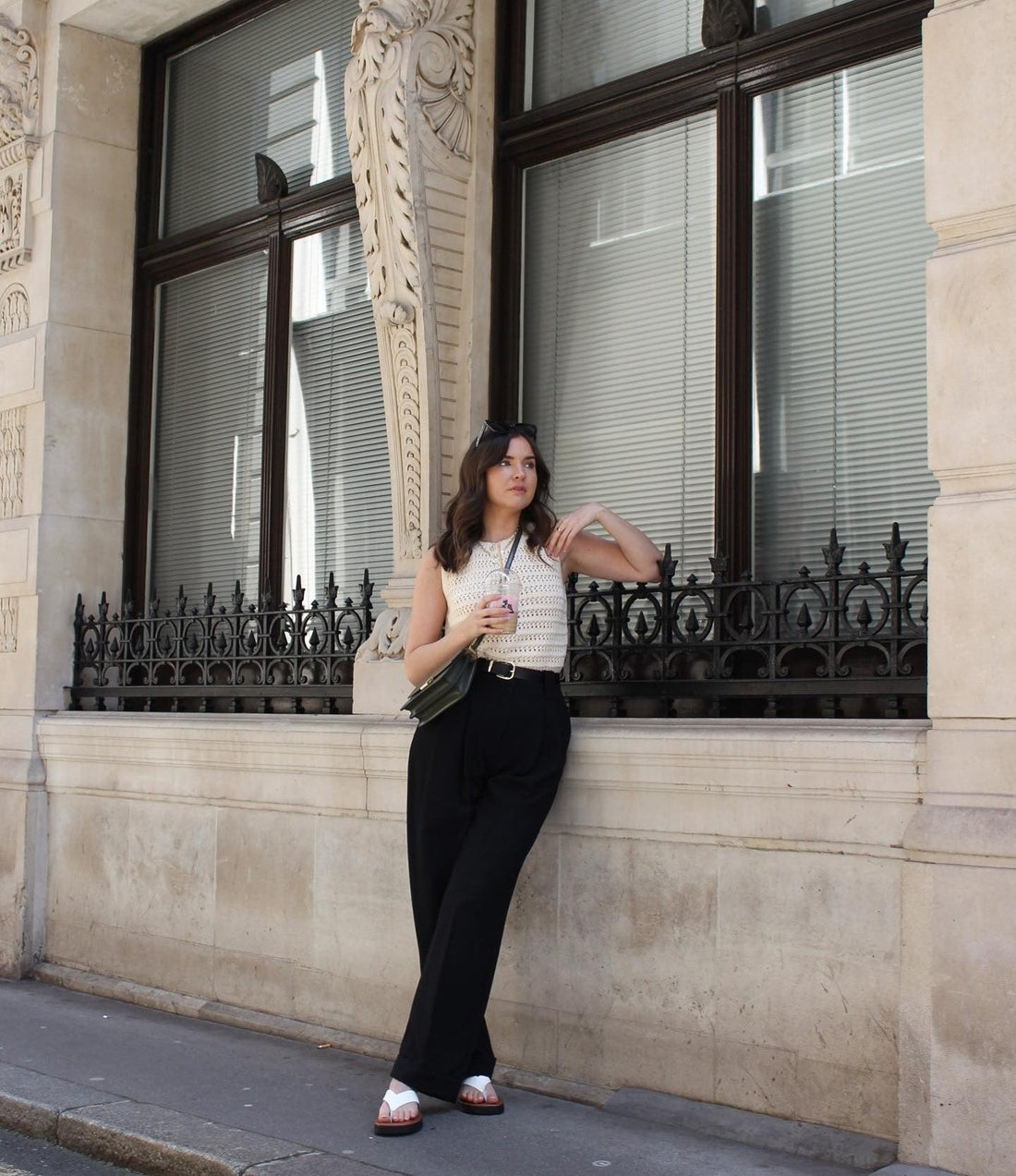 13 Effortless Outfits with Black Pants You Can Copy Today