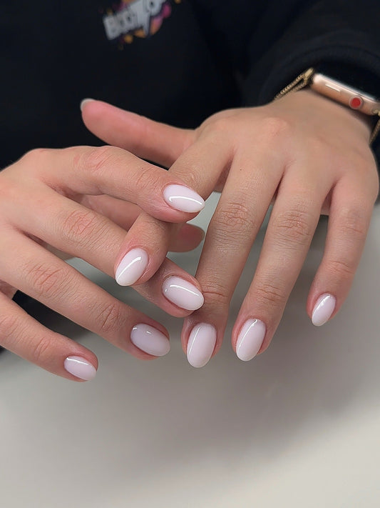 13 Simple Almond Nail Ideas for a Polished Finish 2026