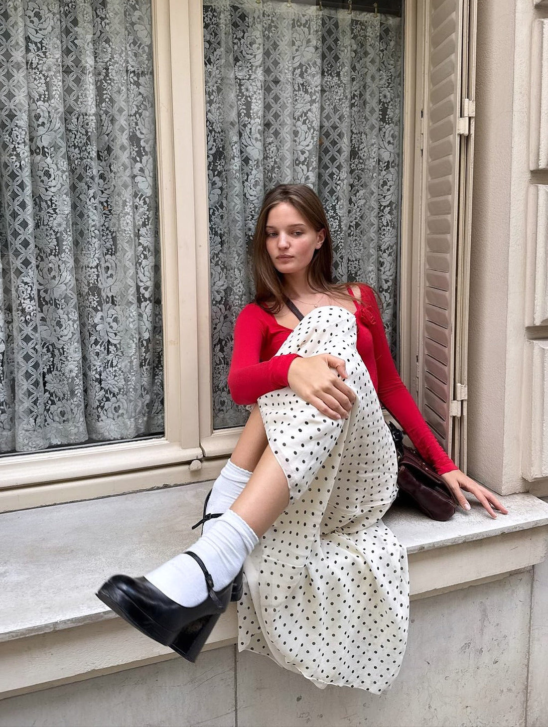 13 Vintage Outfits That Bring Back the Best Eras 2025