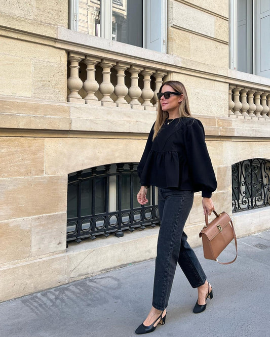 13 Effortless Monochrome Black Outfits 2026