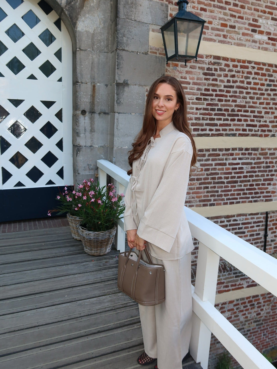 13 Polished Modest Fashion Outfit Ideas