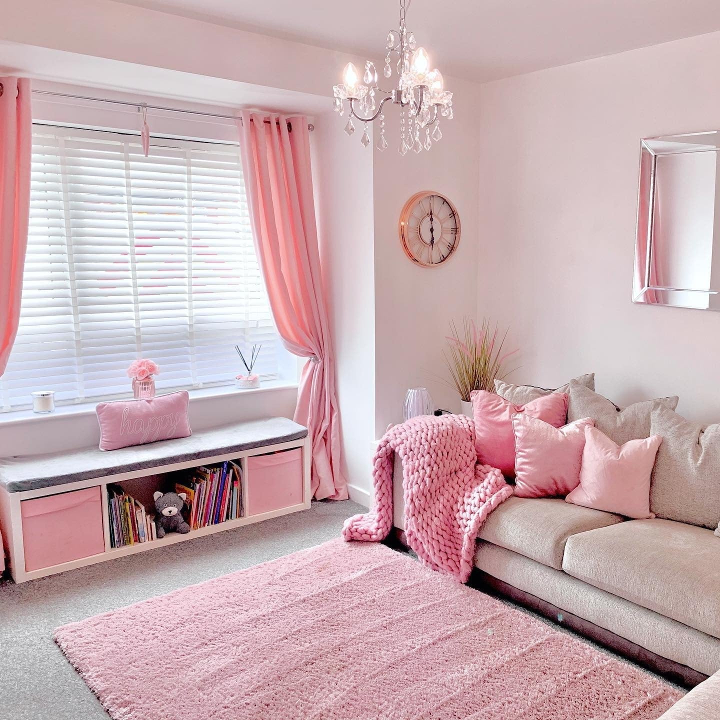 16 Stylish Pink Living Room Ideas That Actually Work – CreativeBooster