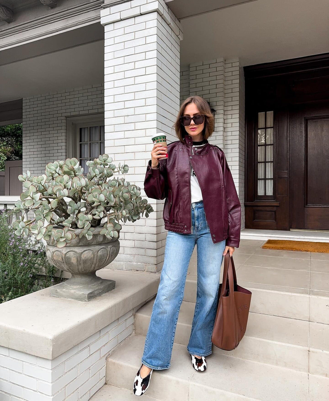 15 Classy Outfits with Leather Jackets