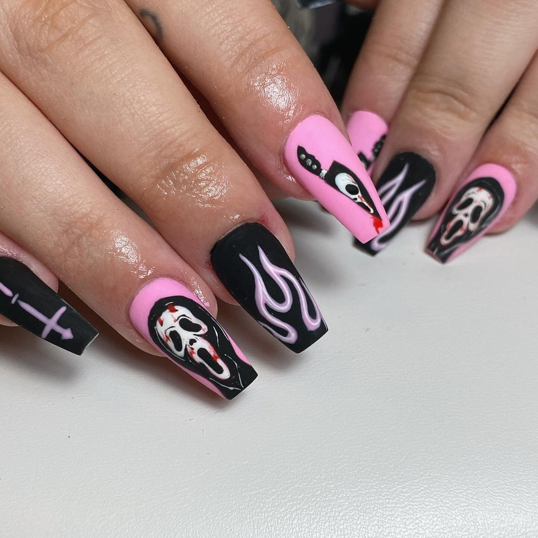 15 Pink and Black Nail Ideas That Slay Every Season