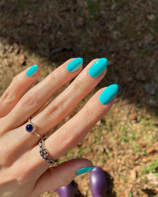 16 Glossy Aqua Color Nail Ideas