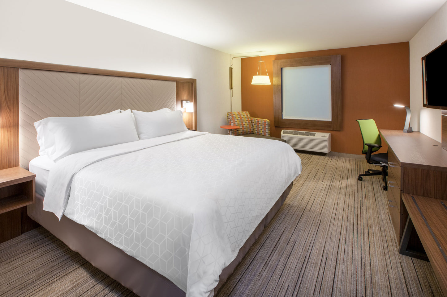 Hotel Review: Holiday Inn Express And Suites Halifax (Reviews, Pricing & Amenities)