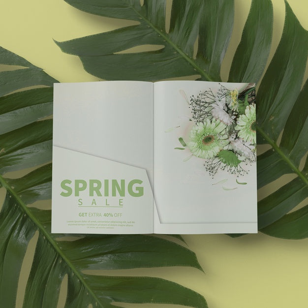 Free 3D Foliage With Spring Card On Table Mock-Up Psd