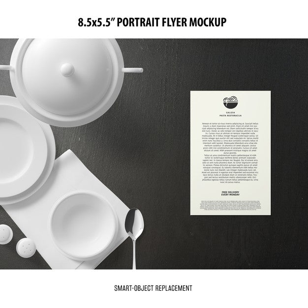 Free 5.5X8.5'' Portrait Flyer Mockup Psd