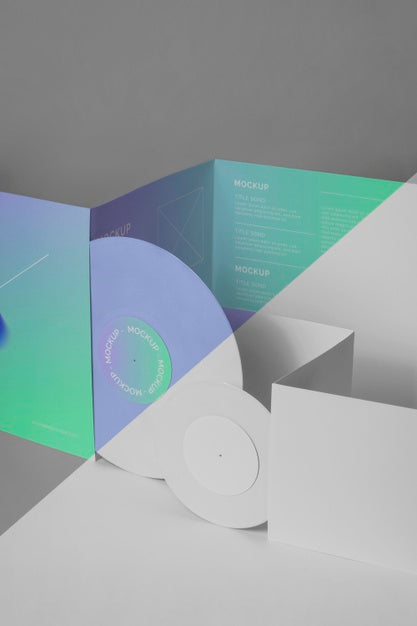 Free Abstract Retro Vinyl Disk With Packaging Mock-Up Psd