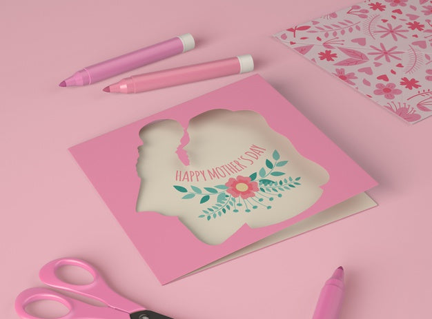 Free Arrangement For Mother'S Day With Card Mock-Up Psd