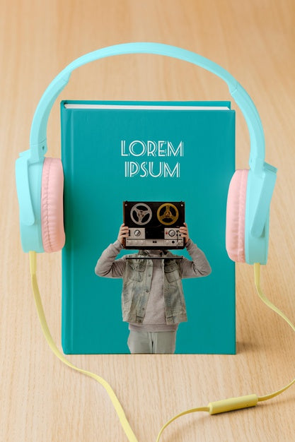 Free Arrangement With Book Cover Mock-Up And Headphones Psd
