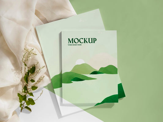 Free Arrangement With Magazine And Leaves Flat Lay Psd