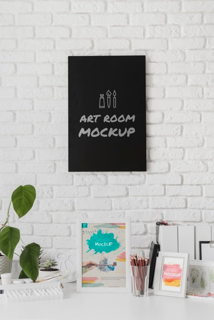 Free Artist Workplace Desk With Tools Psd