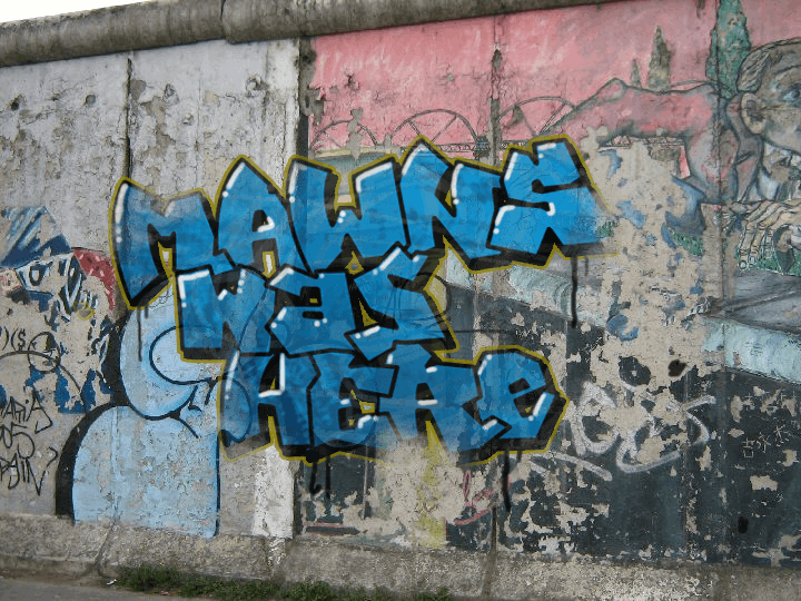 Free MAWNS\' Graffiti Filled Font